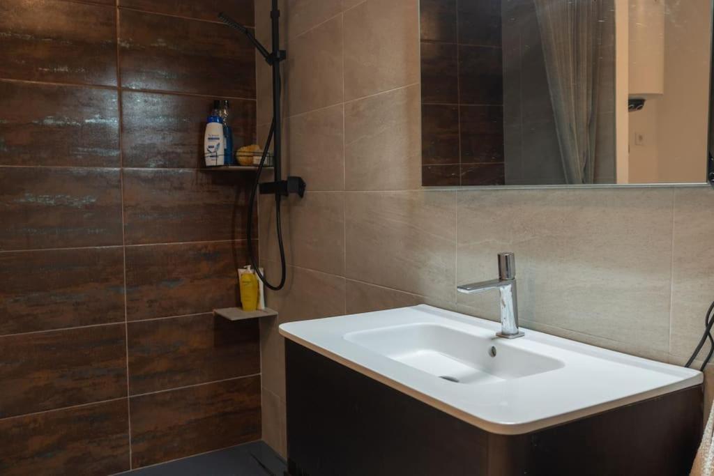 Apartment Conectado Y Moderno, Ven A Vlc!